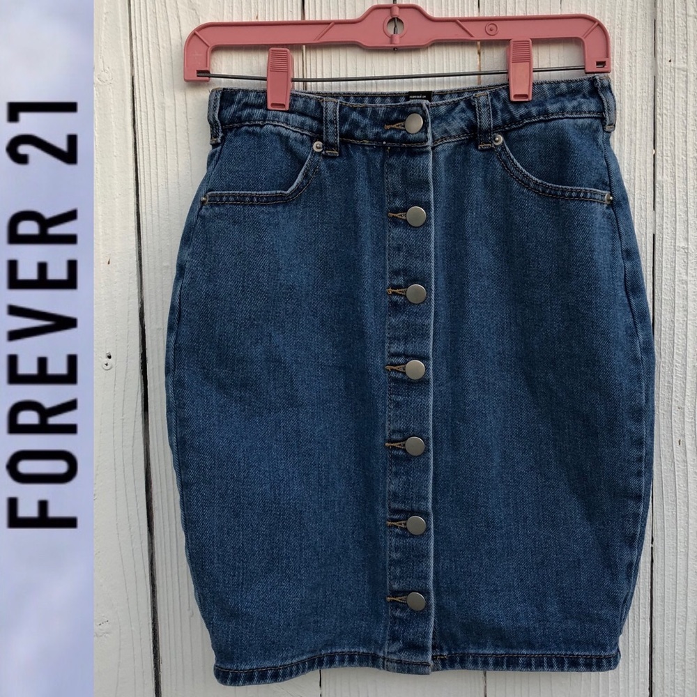 Forever 21 4 Pocket Button Up Denim Skirt